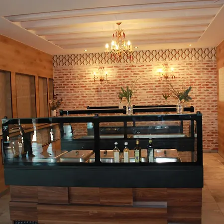 Szálloda Via *