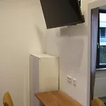 Via Ξενοδοχείο *